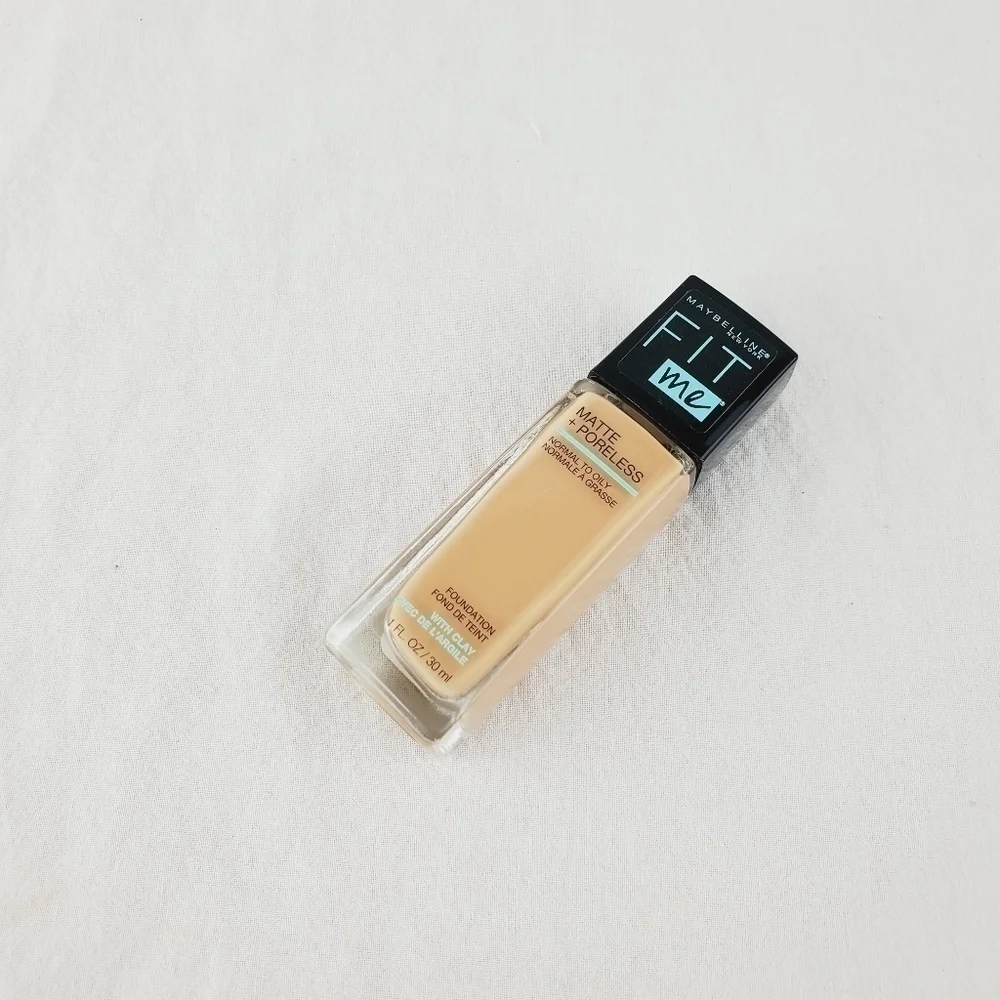 LAST ONE 🔥MAYBELLINE FIT ME matte poreless foundation